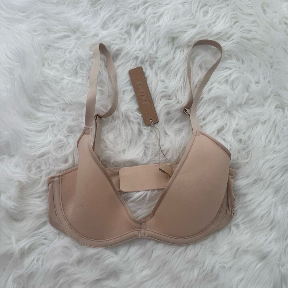 Skims Weightless Scoop Bra Sand Size 30B